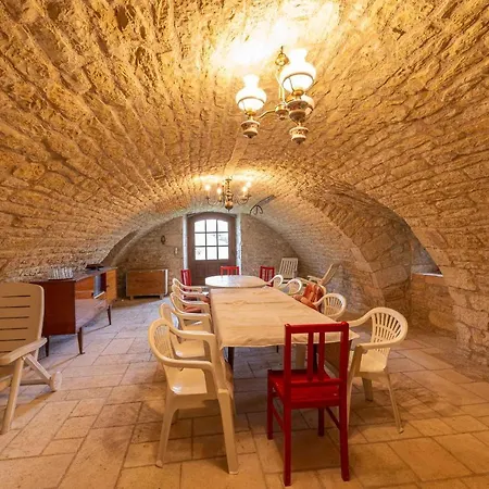 Dom wakacyjny Le Clos Du Prince, Piscine Privee Saint-Vincent-Rive-dʼOlt